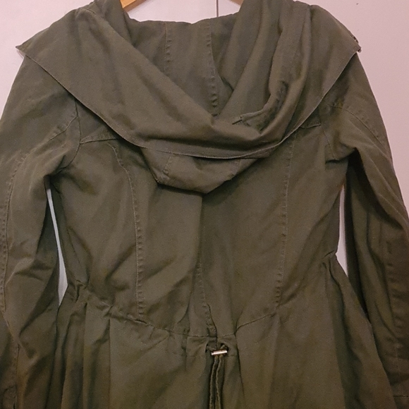 YesStyle olive jacket with detachable inner lining - Picture 4 of 7